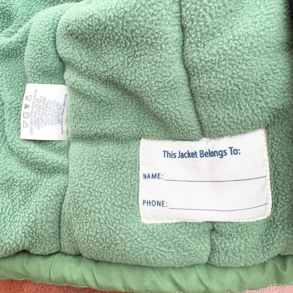 OshKosh Sherpa Lined‎ Hooded Heavy Winter Jacket Boys 5 Green